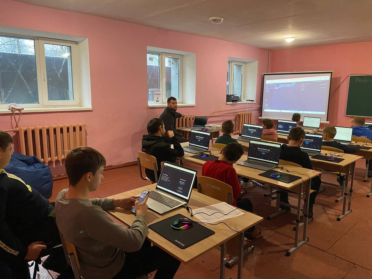Безкоштовний курс Scratch для дітей від Favbet Foundation та Code Club Безкоштовний курс Scratch для дітей від Favbet Foundation та Code Club