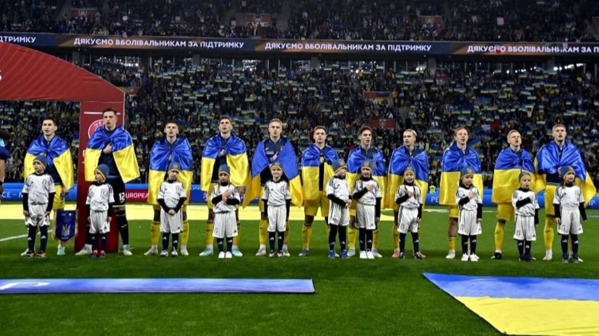 Рейтинг футбольних збірних за 15 лютого Рейтинг футбольних збірних за 15 лютого