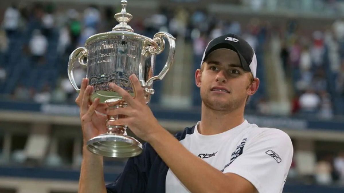 Енді Роддіка пограбував у Москві російський поліціянт Енді Роддіка пограбував у Москві російський поліціянт