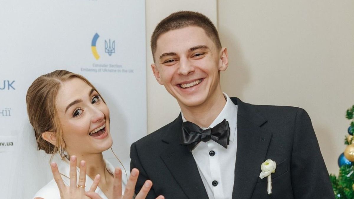 Віталій Миколенко одружився - хто привітав футболіста збірної України