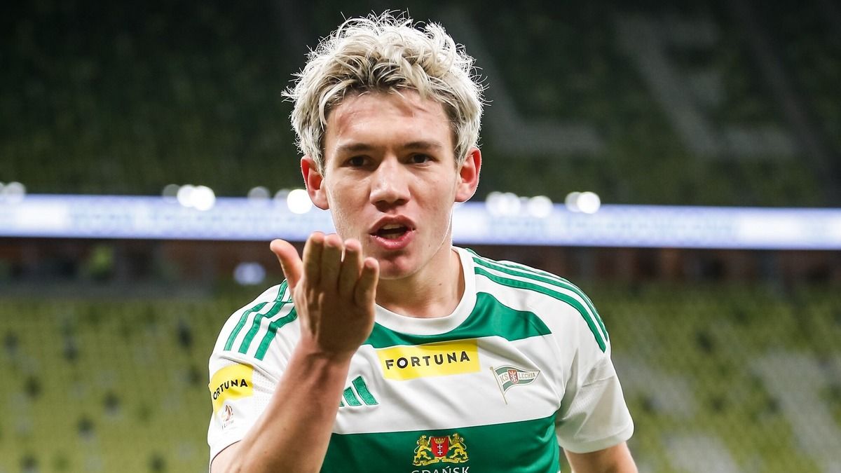 Лехия - Висла - видео гола и ассиста украинца Максима Хланя Лехия - Висла - видео гола и ассиста украинца Максима Хланя