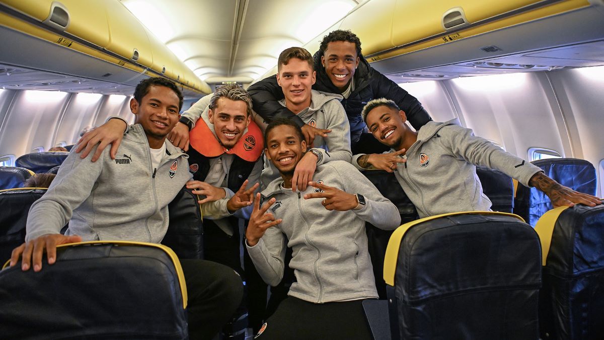 Шахтар прибув до Марселя на матч ЛЄ Шахтар прибув до Марселя на матч ЛЄ