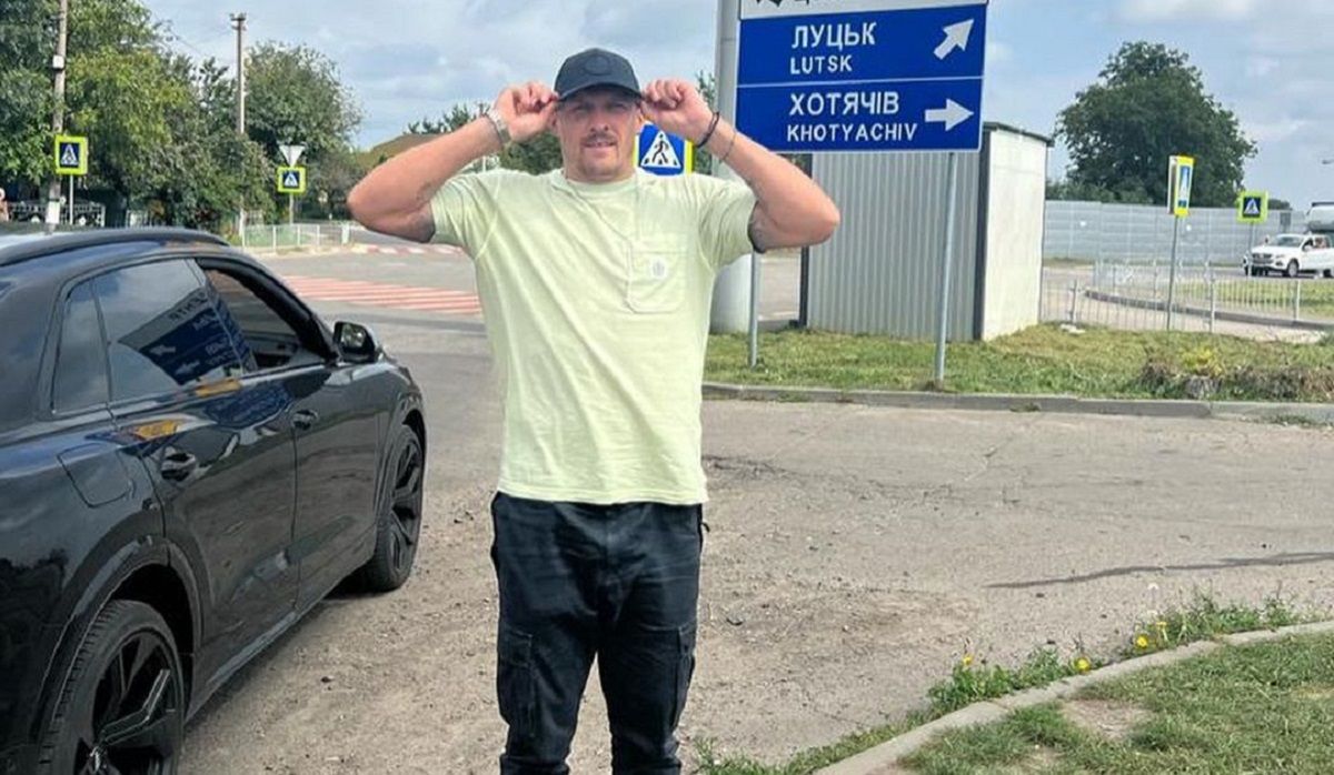 Первый автомобиль в жизни Александра Усика - какой марки машина Первый автомобиль в жизни Александра Усика - какой марки машина