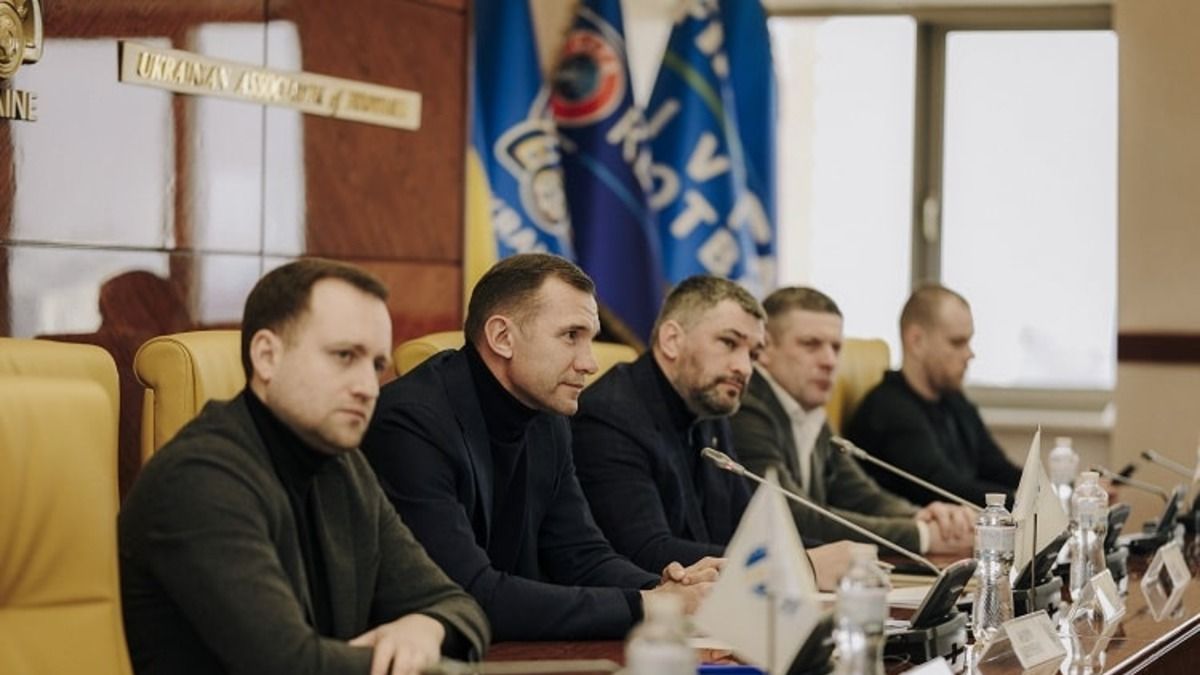 Шевченко зустрівся з власниками клубів УПЛ та обговорив бронь для футболістів
