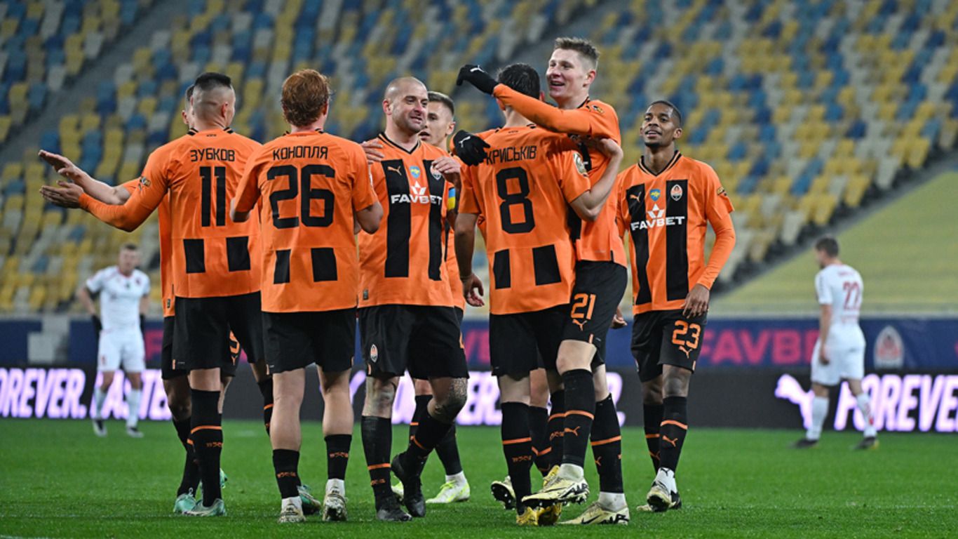 Шахтер разгромил Кривбасс Шахтер разгромил Кривбасс