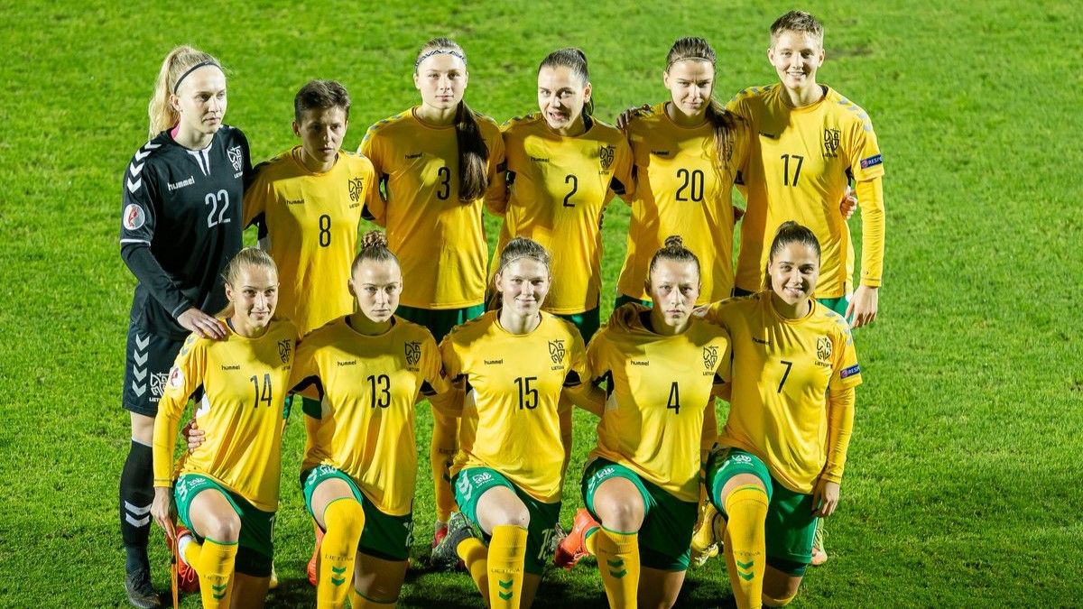 Жіноча збірна Литви з футболу