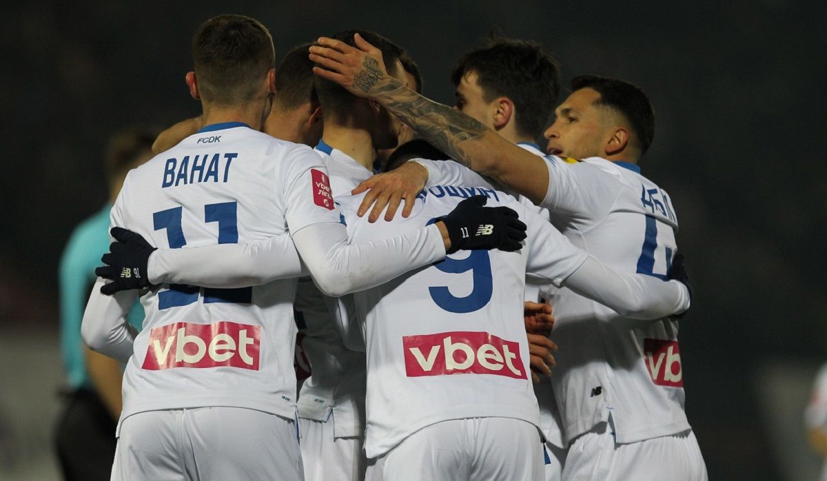 Динамо Зоря - дивитися онлайн футбол - пряма трансляція УПЛ 12 березня Динамо Зоря - дивитися онлайн футбол - пряма трансляція УПЛ 12 березня