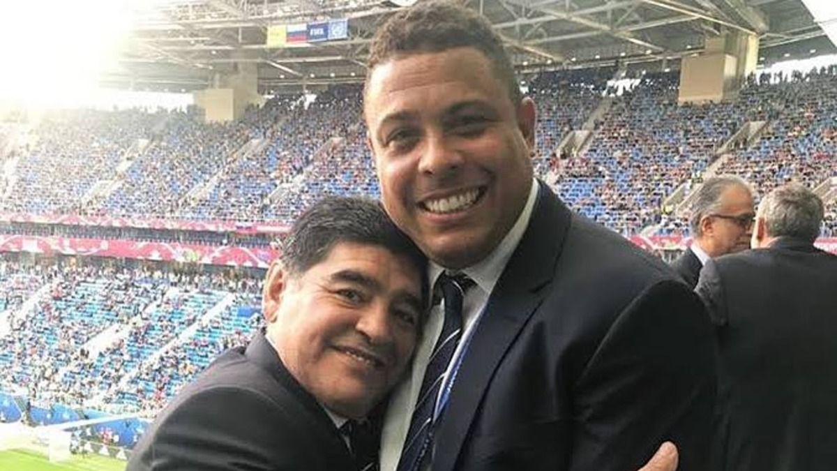 Роналдо назвав склад команди мрії - хто із зірок футболу потрапив до збірної Роналдо назвав склад команди мрії - хто із зірок футболу потрапив до збірної