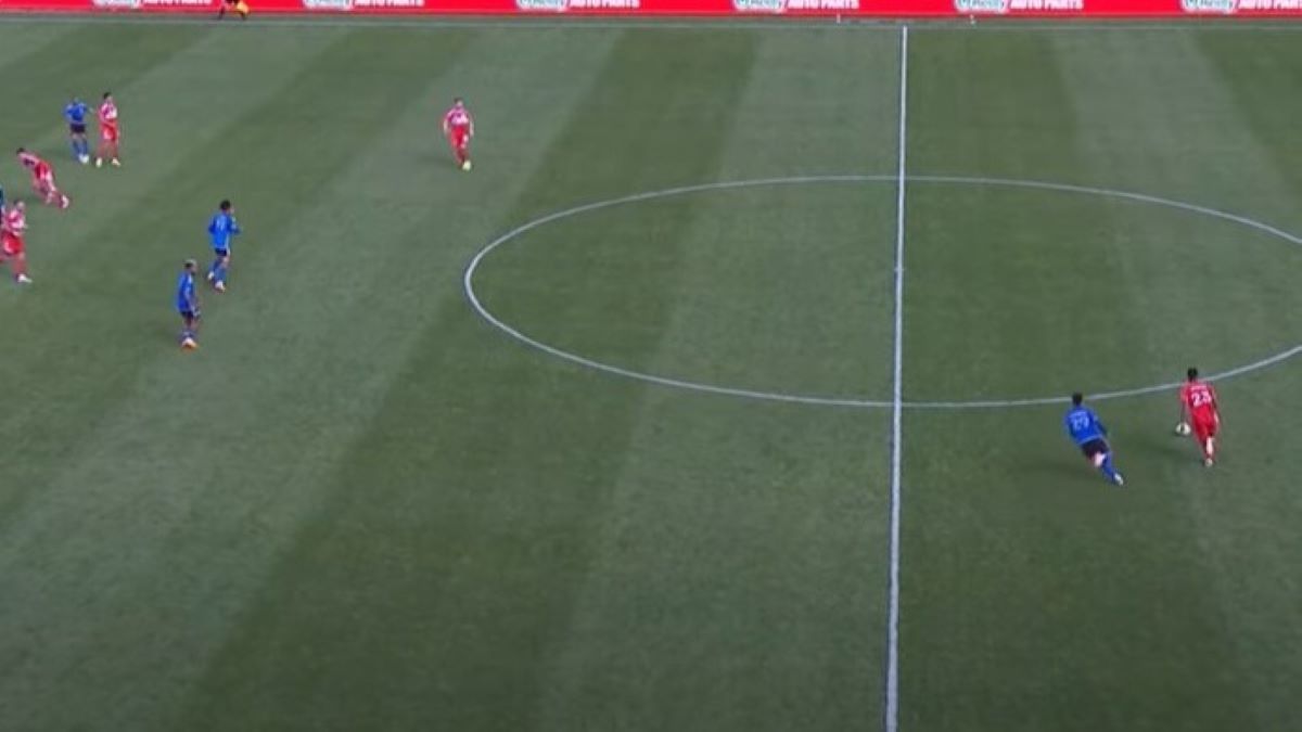 Неймовірний гол у матчі МЛС Неймовірний гол у матчі МЛС