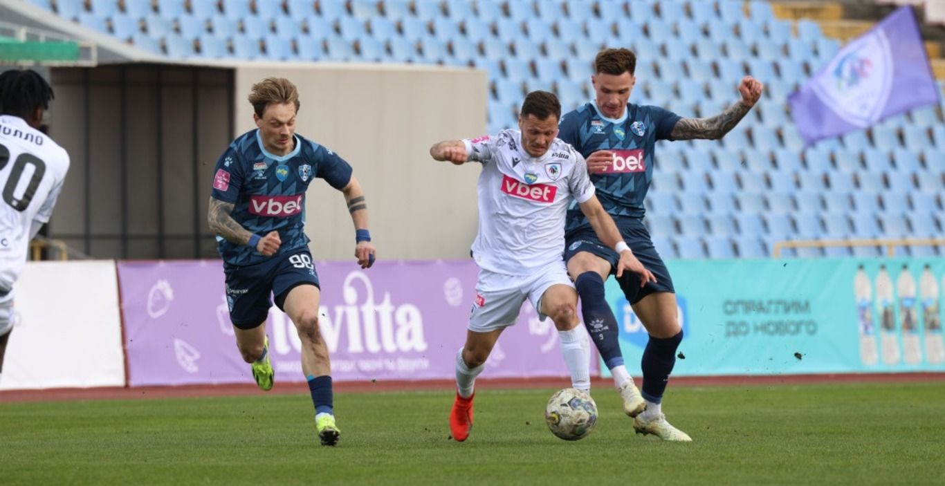 Минай победил ЛНЗ Минай победил ЛНЗ