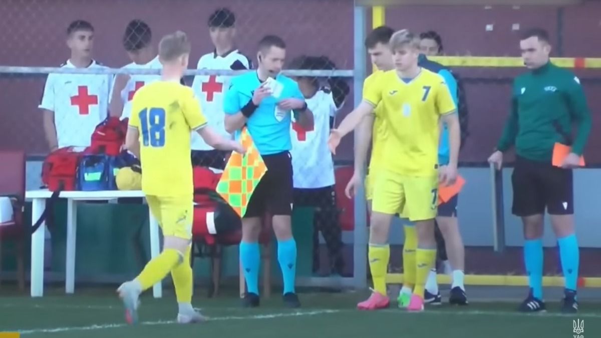 Син Шевченка не володіє українською - як тренер збірної спілкується з гравцем Син Шевченка не володіє українською - як тренер збірної спілкується з гравцем