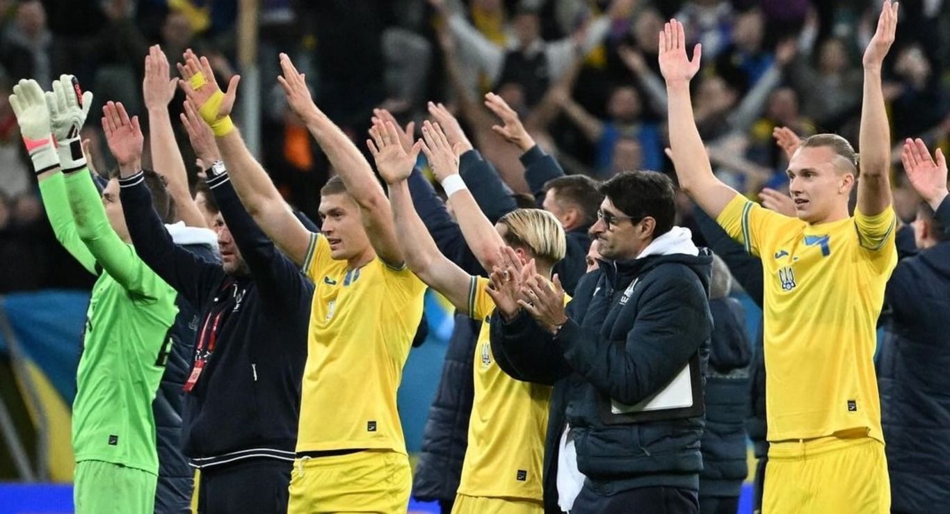 Збірна України з футболу Збірна України з футболу