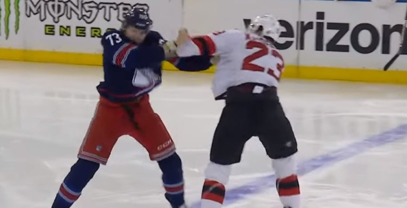 Драка между Рейнджерс и Нью-Джерси Драка между Рейнджерс и Нью-Джерси