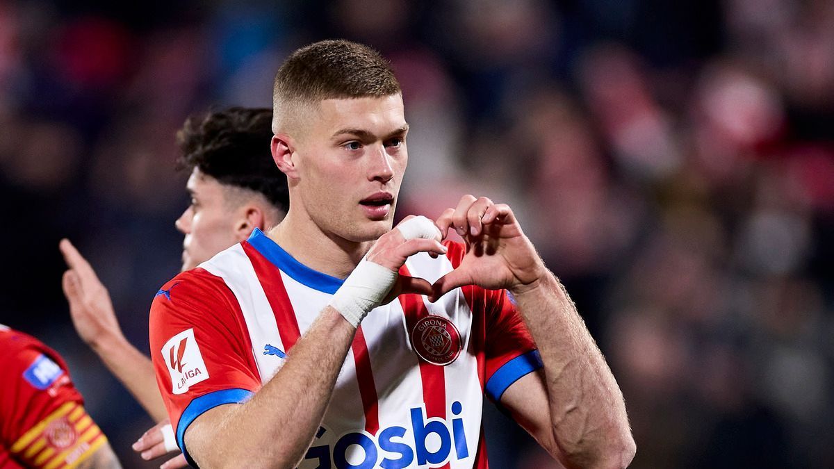 Артем Довбик Артем Довбик