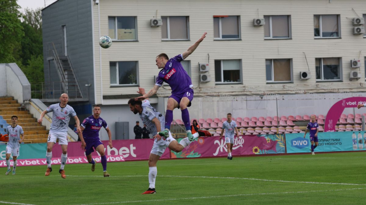 Верес минимально уступил ЛНЗ в Черкассах Верес минимально уступил ЛНЗ в Черкассах