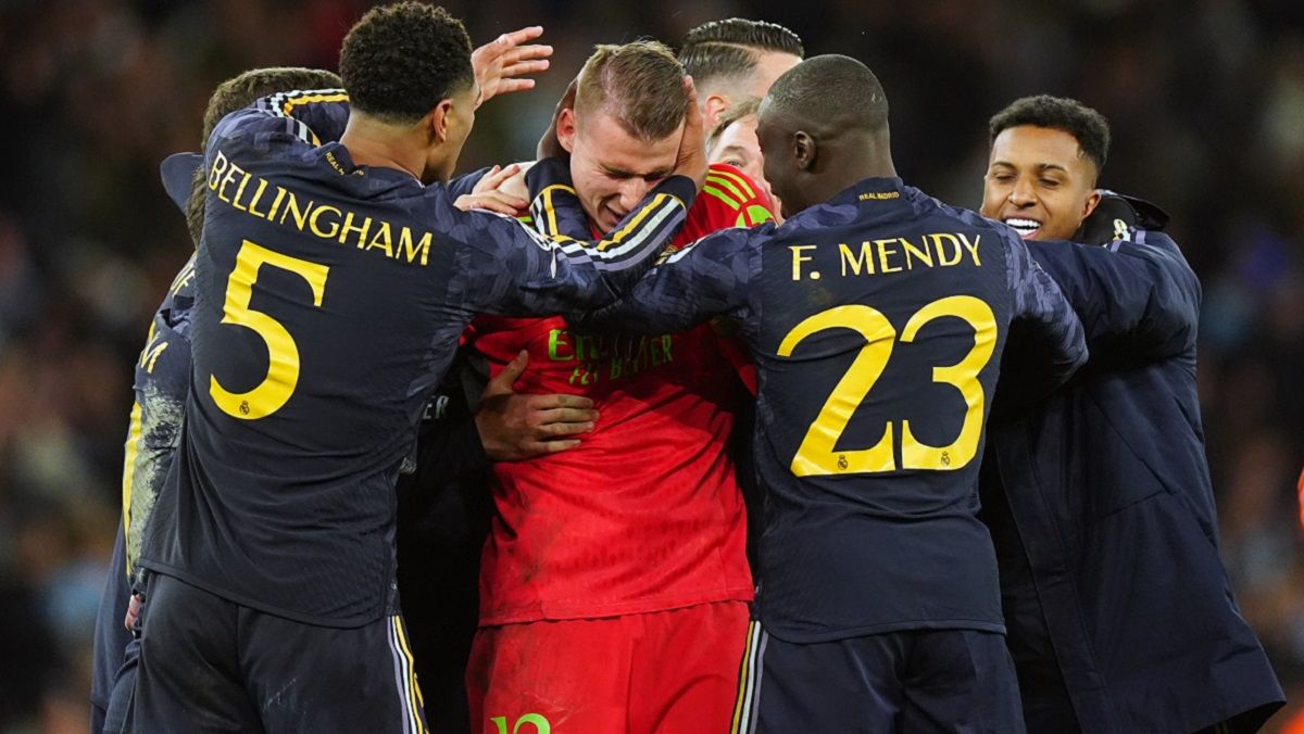 Як Лунін відреагував на перемогу Реал над МанСіті в 1/4 фіналу Ліги чемпіонів - відео Як Лунін відреагував на перемогу Реал над МанСіті в 1/4 фіналу Ліги чемпіонів - відео