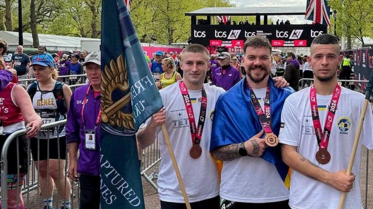 Николаевские морпехи на Лондонском марафоне Николаевские морпехи на Лондонском марафоне