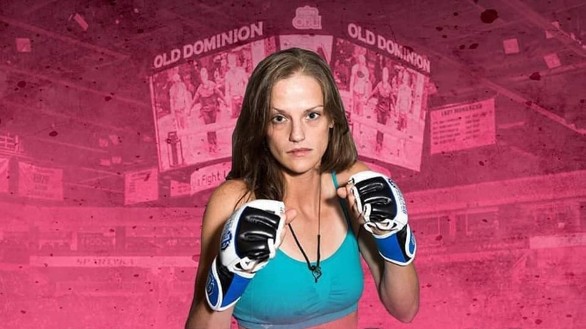 Американська боксерка Сідні Сміт отримала моторошні травми - відео нокауту Американська боксерка Сідні Сміт отримала моторошні травми - відео нокауту