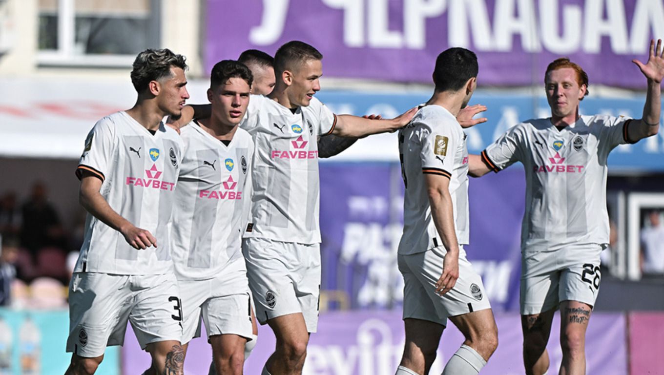 Шахтар розгромив ЛНЗ Шахтар розгромив ЛНЗ