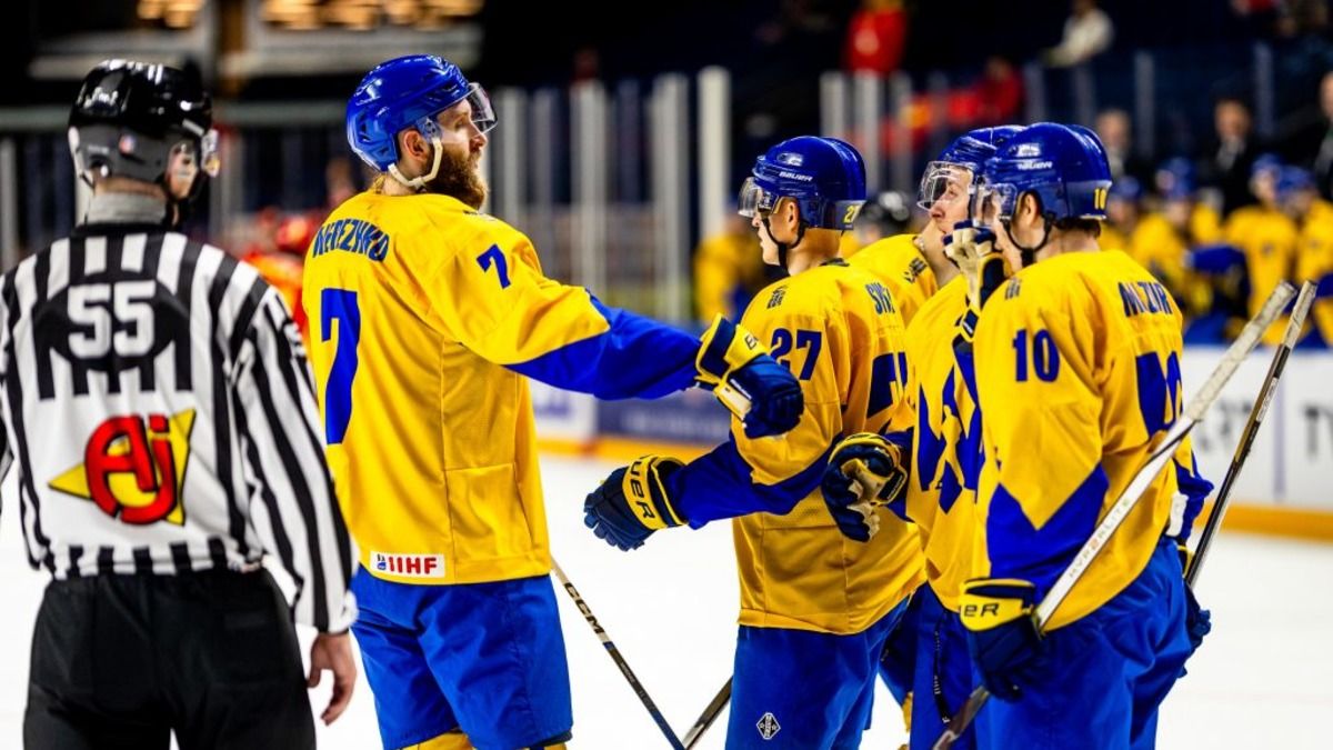 Збірна України з хокею виконала гімн на ЧС-2024 - емоційне відео Збірна України з хокею виконала гімн на ЧС-2024 - емоційне відео