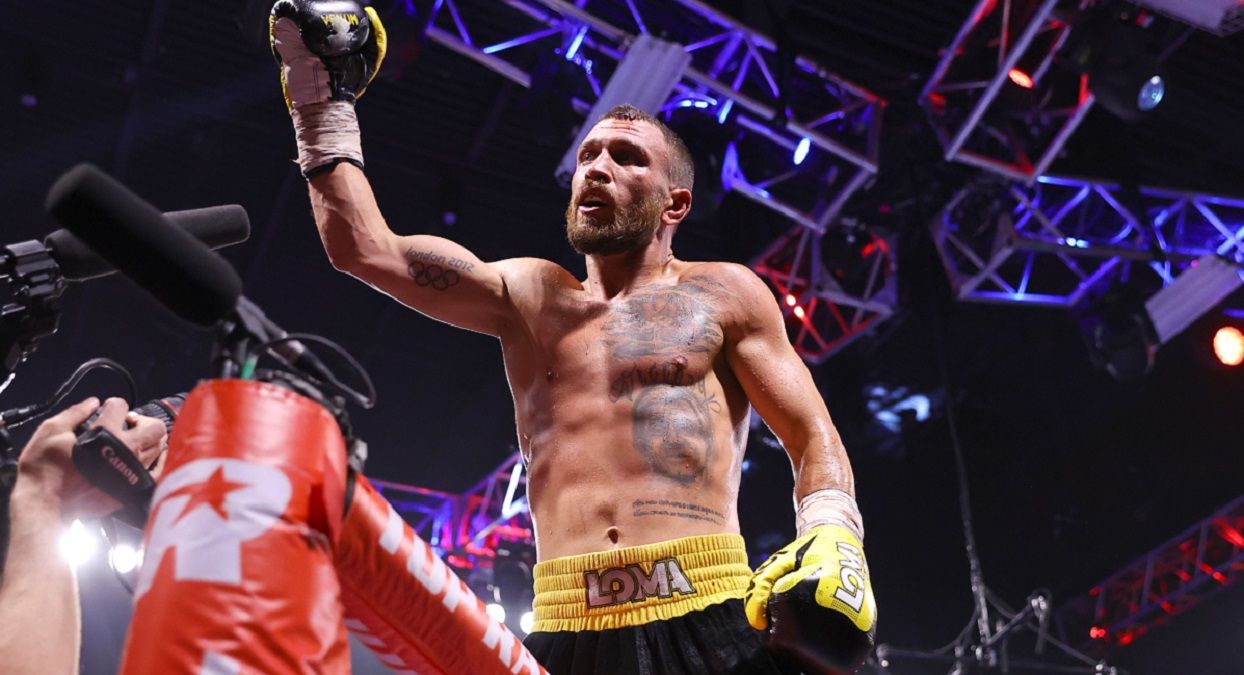 Ломаченко Камбосос - кто победил, результат боя - смотреть видео бокса 12 мая Ломаченко Камбосос - кто победил, результат боя - смотреть видео бокса 12 мая