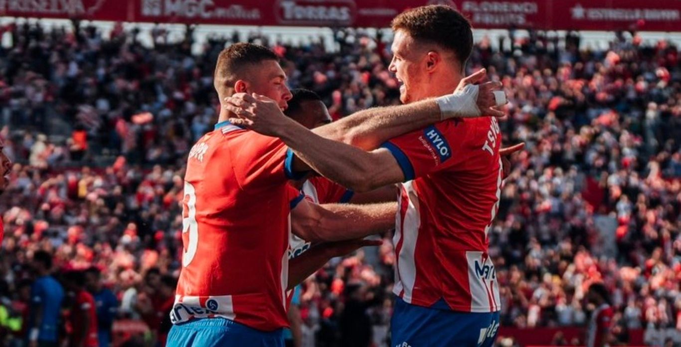 Артем Довбик и Виктор Цыганков снова в ударе Артем Довбик и Виктор Цыганков снова в ударе