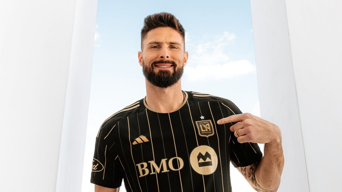 Олів'є Жиру підписав контракт з американським клубом Лос-Анджелес Олів'є Жиру підписав контракт з американським клубом Лос-Анджелес