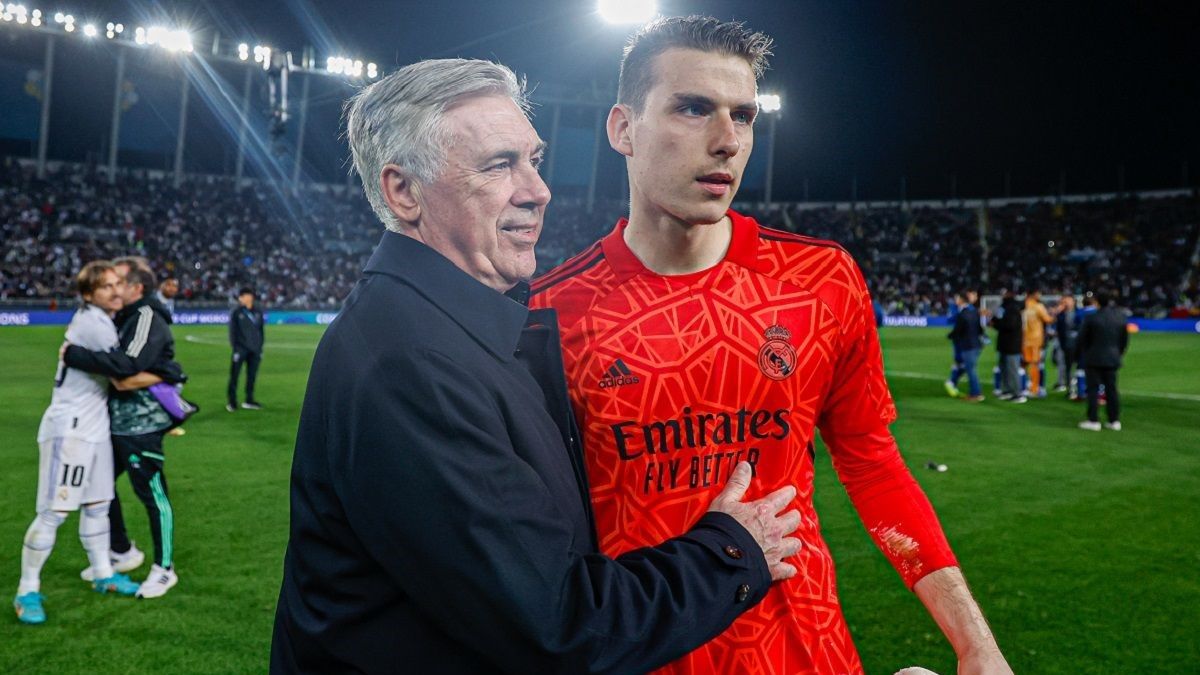 Анчелотті поговорив з Луніним про фінал ЛЧ Анчелотті поговорив з Луніним про фінал ЛЧ