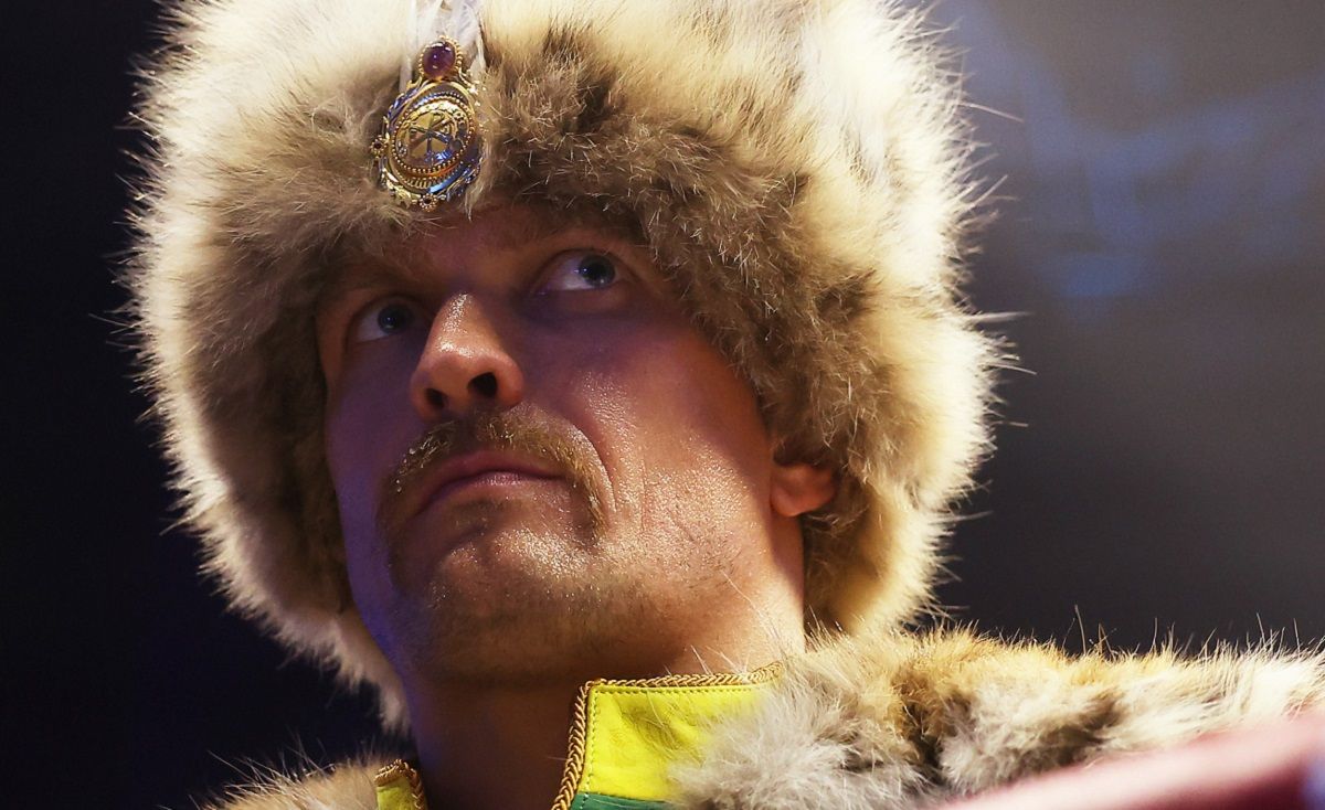 Усик розплакався після перемоги над Ф'юрі - відео Усик розплакався після перемоги над Ф'юрі - відео