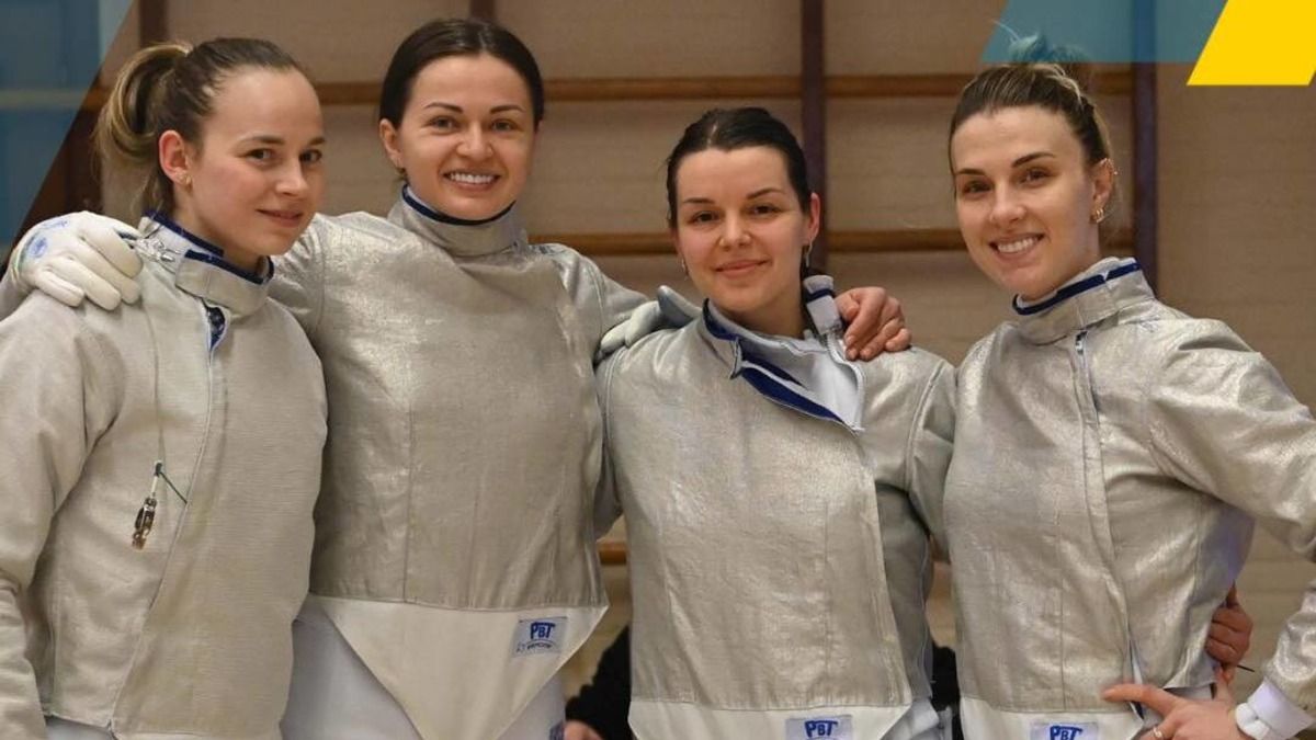 Кубок світу з фехтування - збірна України разом з Харлан здобула золоту медаль