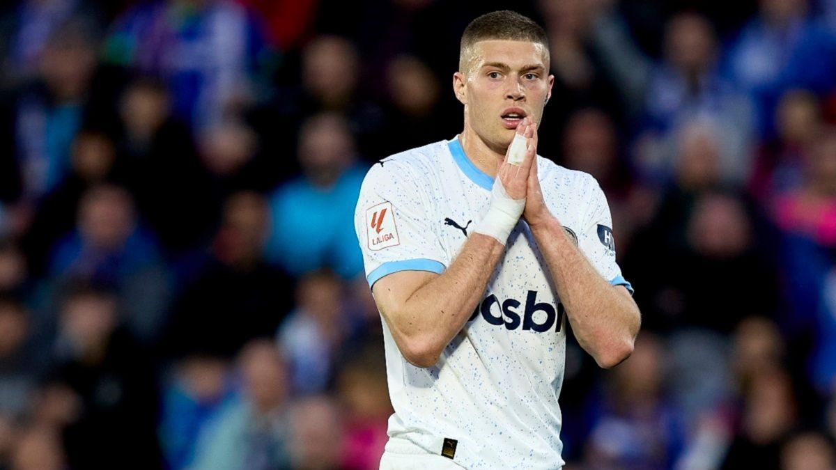 Довбик потерял лидерство в гонке бомбардиров Довбик потерял лидерство в гонке бомбардиров