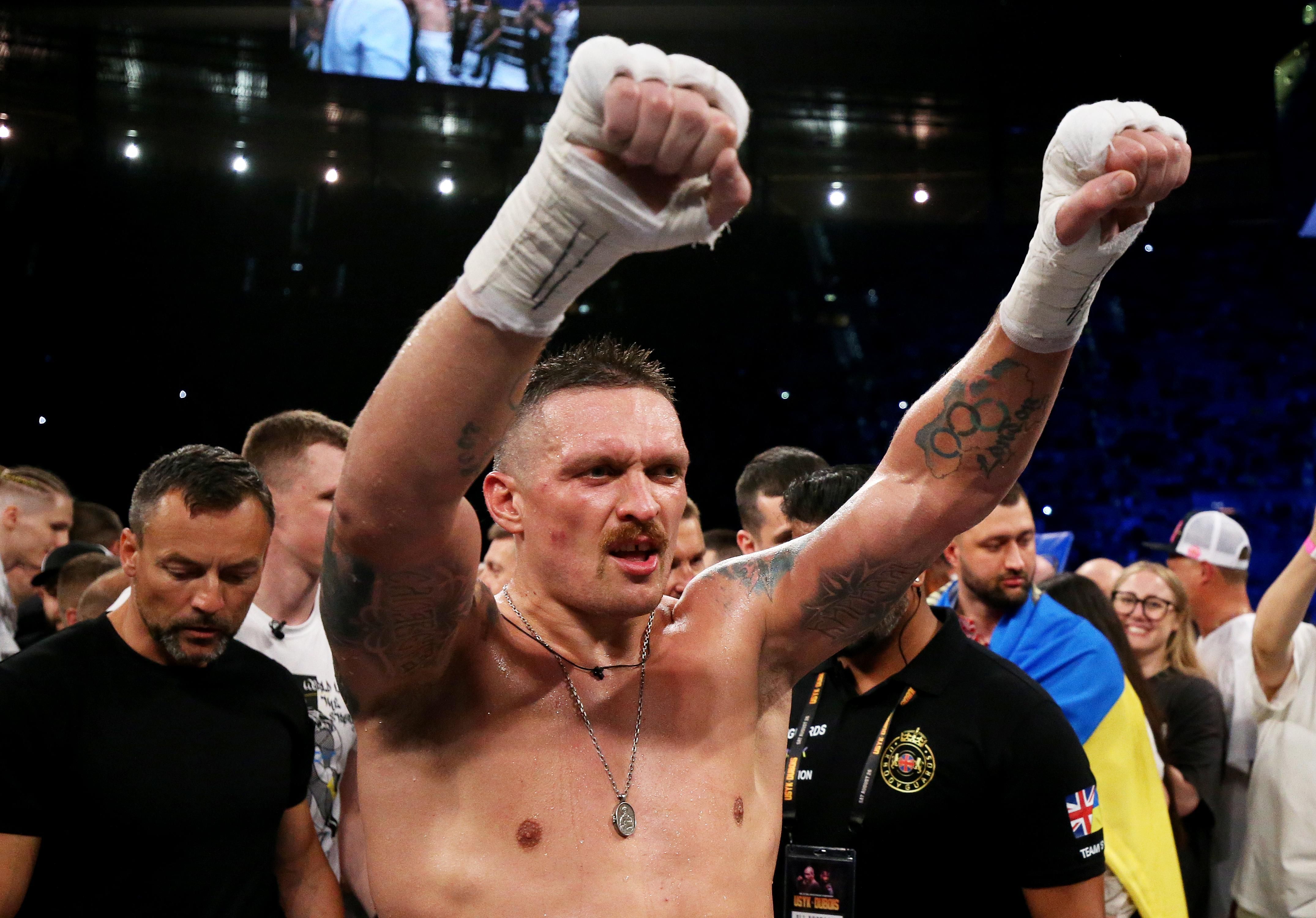 Олександр Усик є абсолютним чемпіоном у хевівейті Олександр Усик є абсолютним чемпіоном у хевівейті