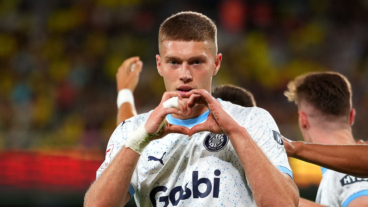 Артем Довбик попал в команду сезона Ла Лиги по версии Globe Soccer Awards Артем Довбик попал в команду сезона Ла Лиги по версии Globe Soccer Awards