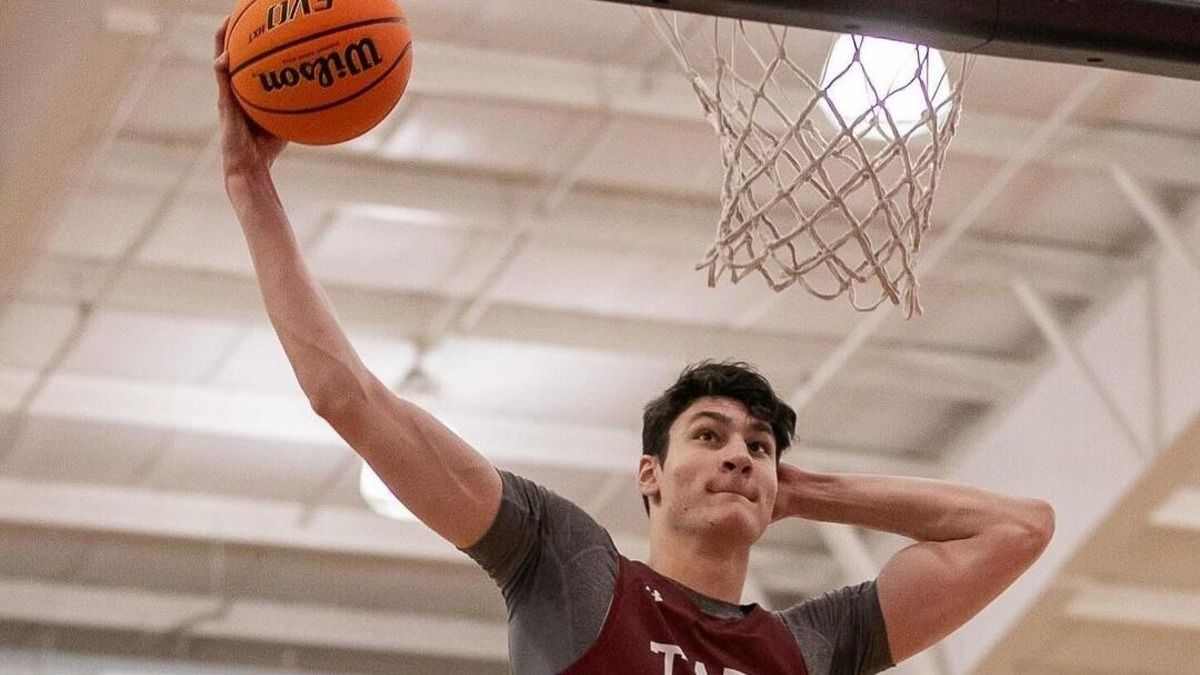 Максима Кличка вперше викликали до збірної України з баскетболу Максима Кличка вперше викликали до збірної України з баскетболу