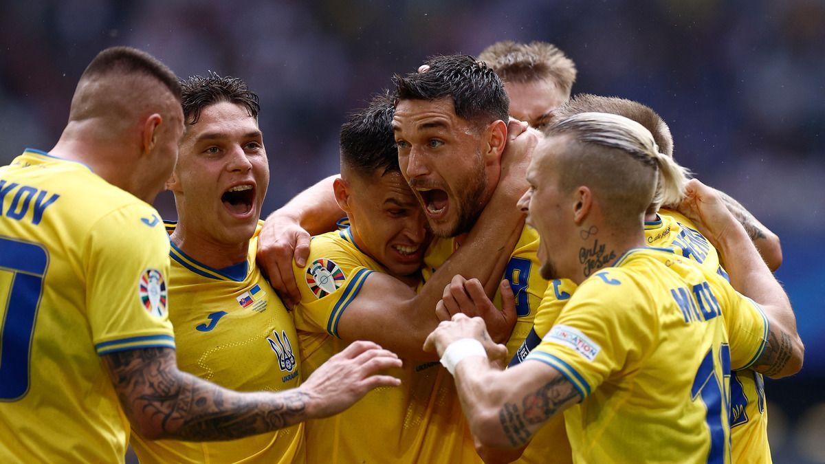 Суперкомп'ютер оцінив шанси України вийти в плей-оф Євро-2024 Суперкомп'ютер оцінив шанси України вийти в плей-оф Євро-2024