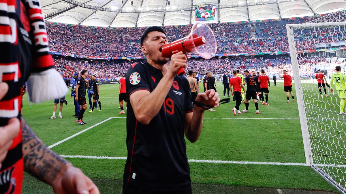 Скандал на Евро-2024 - игрока сборной Албании дисквалифицировали за оскорбительные выкрики
