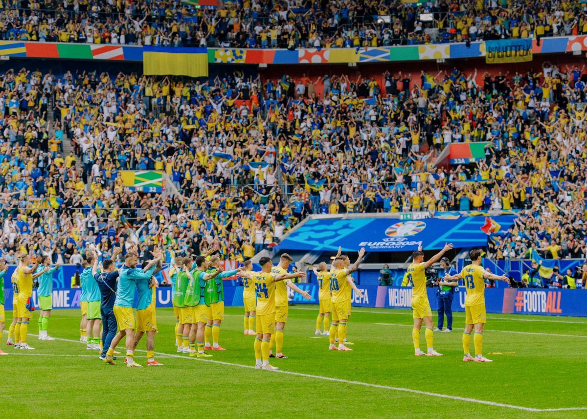 УЄФА заборонила фото загиблих героїв на матчах УЄФА заборонила фото загиблих героїв на матчах