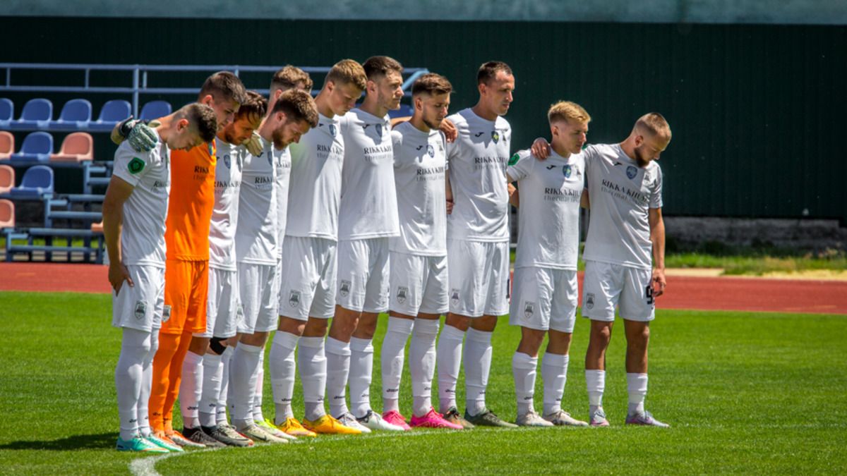 Футбольный клуб Хуст снялся с Первой лиги из-за отсутствия бронирования игроков Футбольный клуб Хуст снялся с Первой лиги из-за отсутствия бронирования игроков