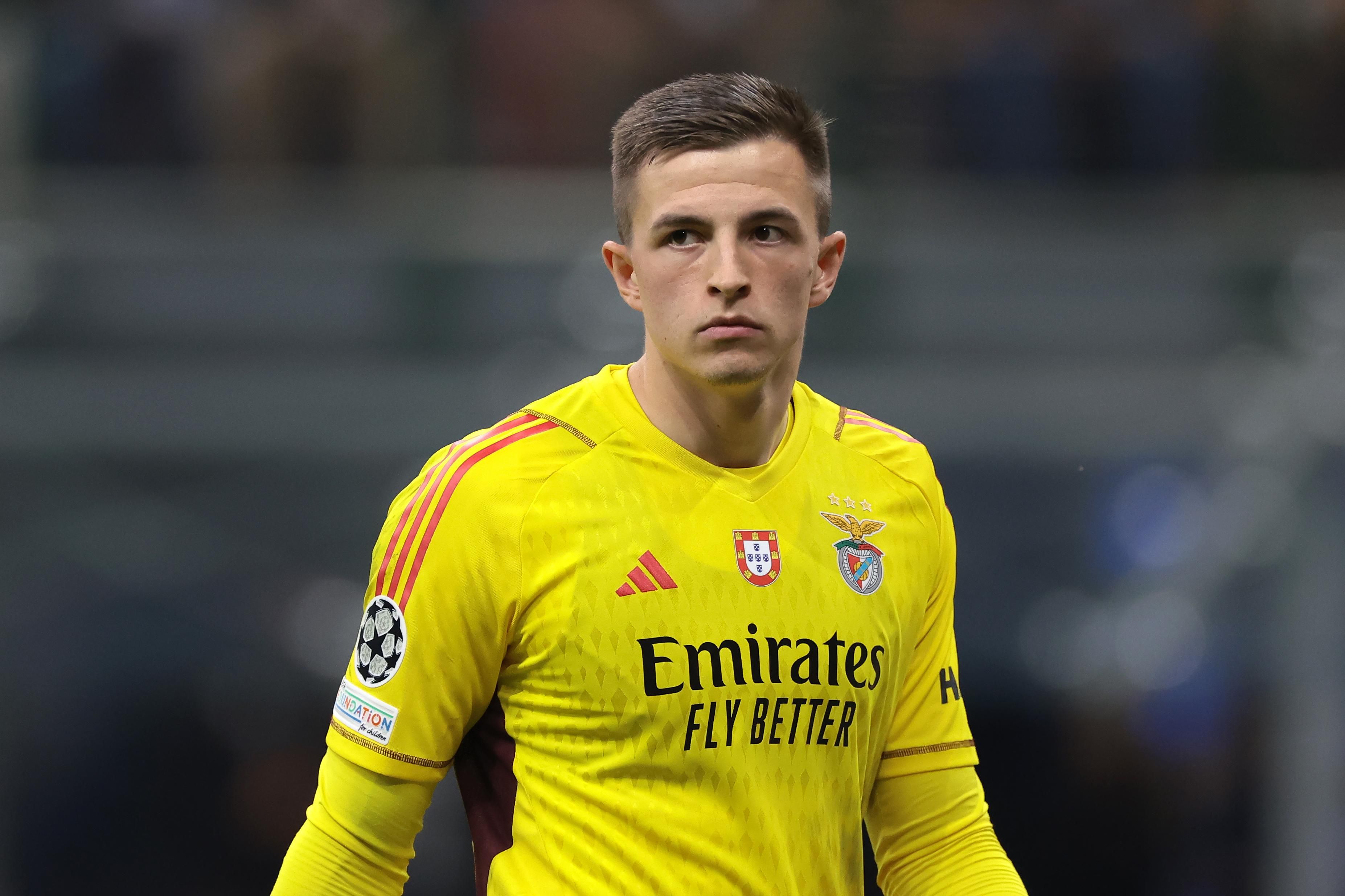 Трубин не поехал с Бенфикой на тренировочный сбор Трубин не поехал с Бенфикой на тренировочный сбор