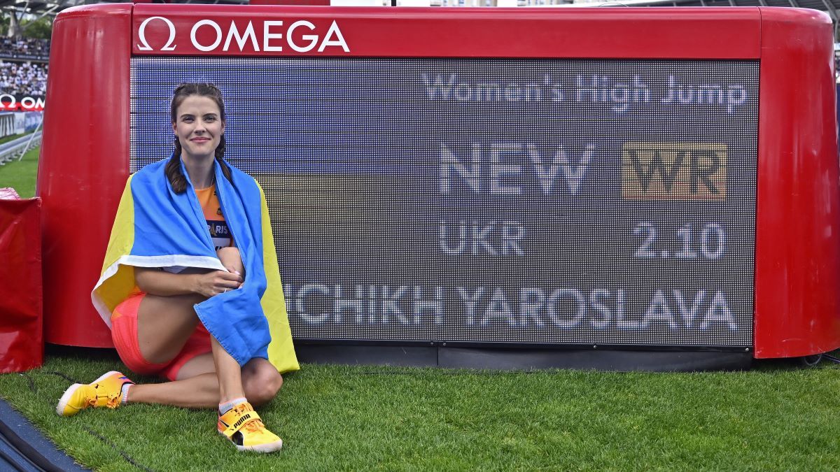 Костадінова привітала Магучіх Костадінова привітала Магучіх