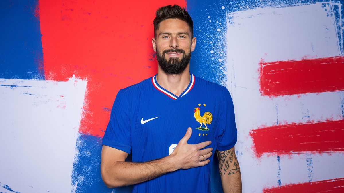 Жиру завершив кар'єру у збірній Франції Жиру завершив кар'єру у збірній Франції