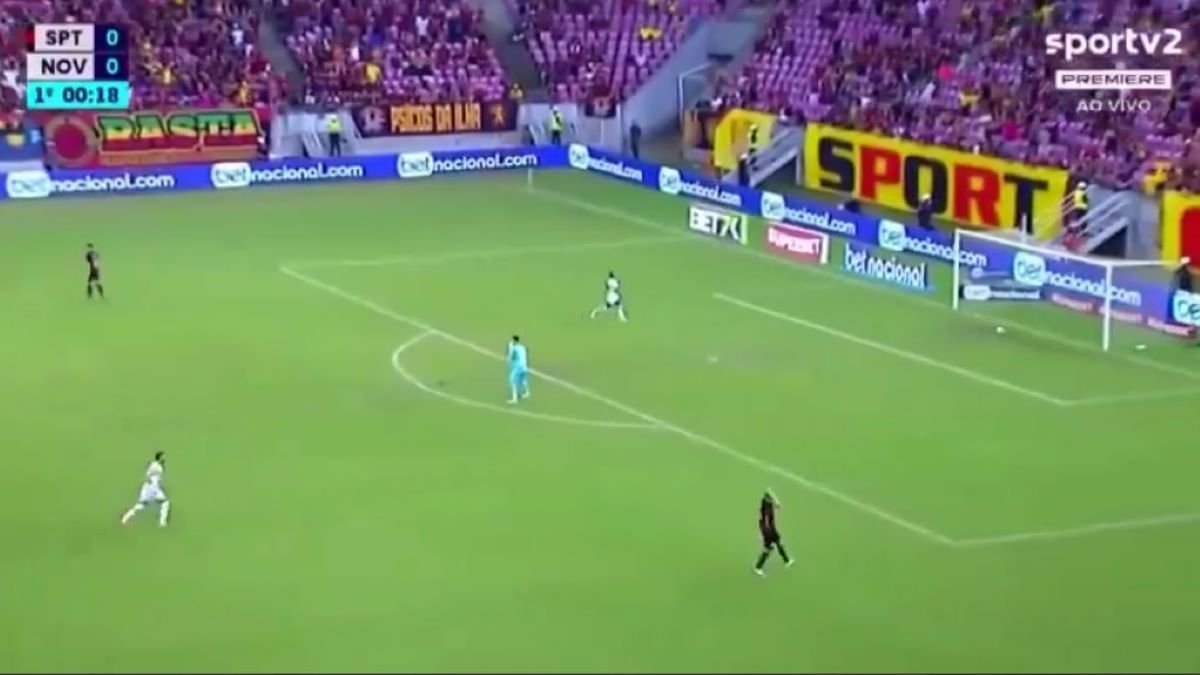 Безумный гол в чемпионате Бразилии Безумный гол в чемпионате Бразилии