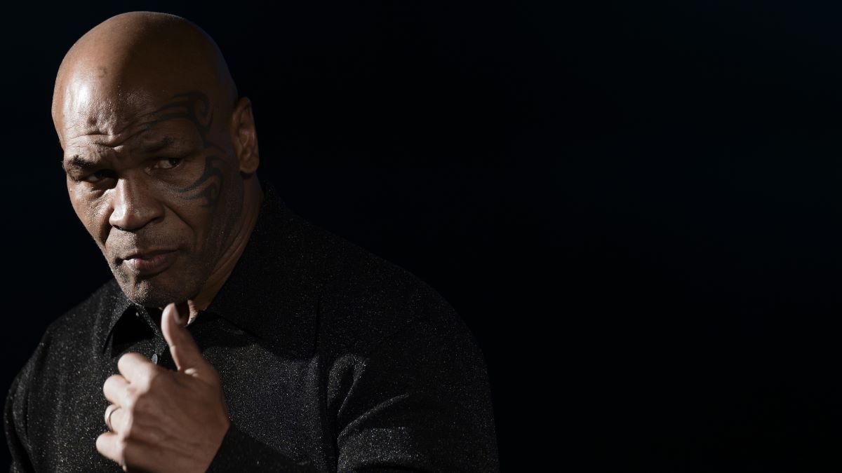 Майк Тайсон назвал современного боксера похожего на себя Майк Тайсон назвал современного боксера похожего на себя