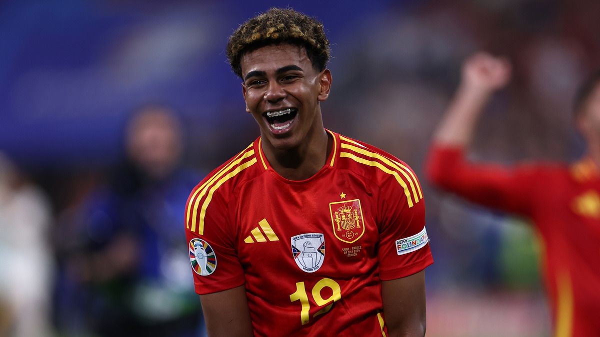 Евро-2024 - УЕФА определил лучший гол турнира - кто автор, видео Евро-2024 - УЕФА определил лучший гол турнира - кто автор, видео