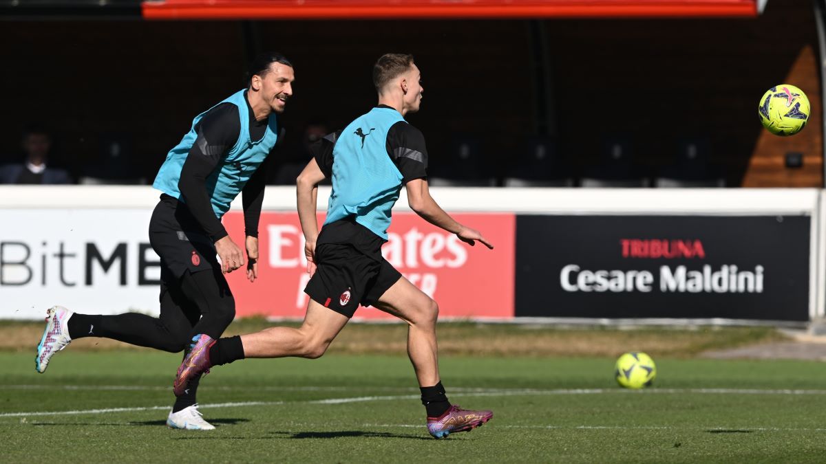 За Милан снова будет играть Ибрагимович За Милан снова будет играть Ибрагимович