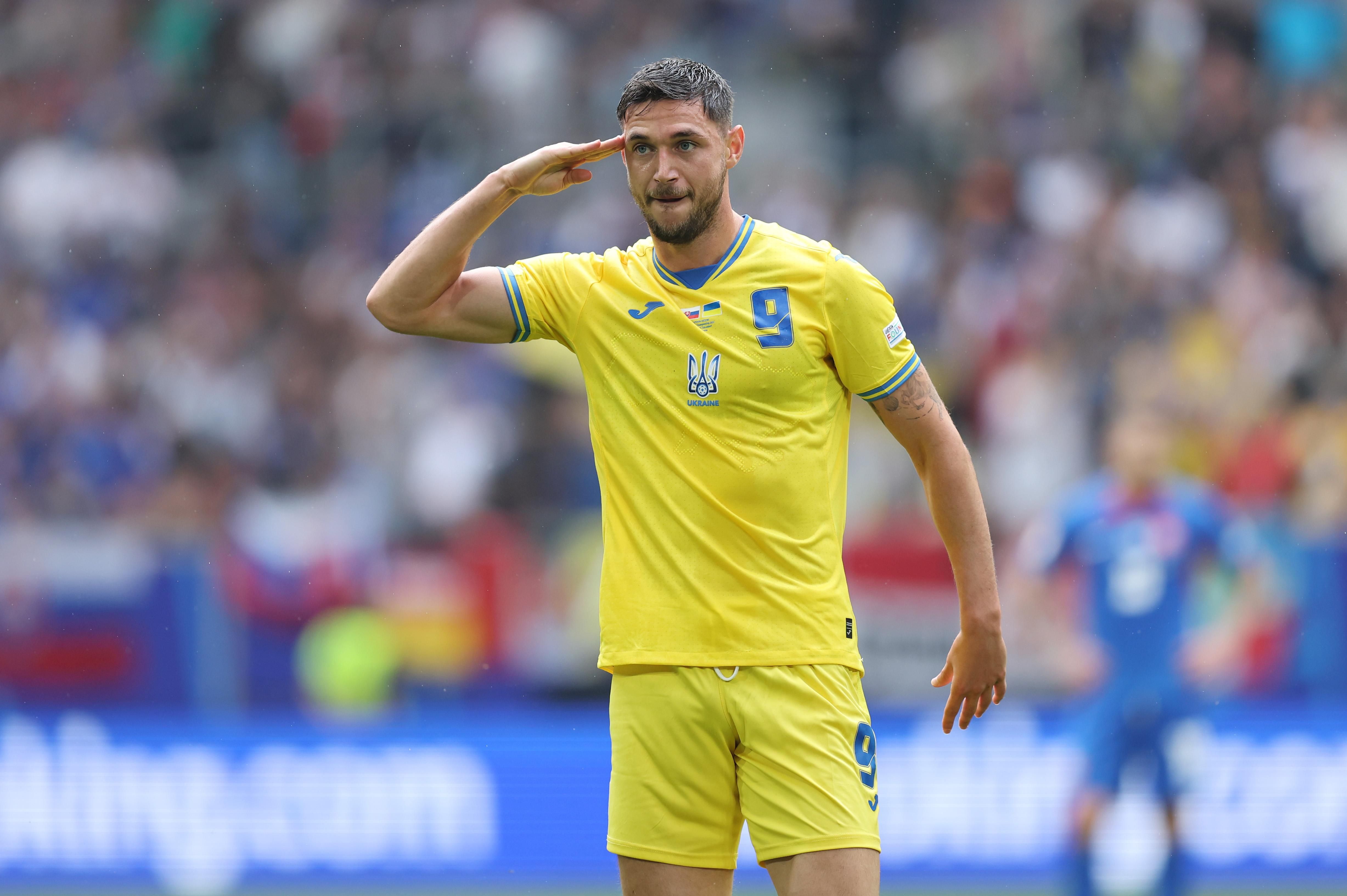 Роман Яремчук выбрал новый клуб - форвард отказал Трабзонспору Роман Яремчук выбрал новый клуб - форвард отказал Трабзонспору