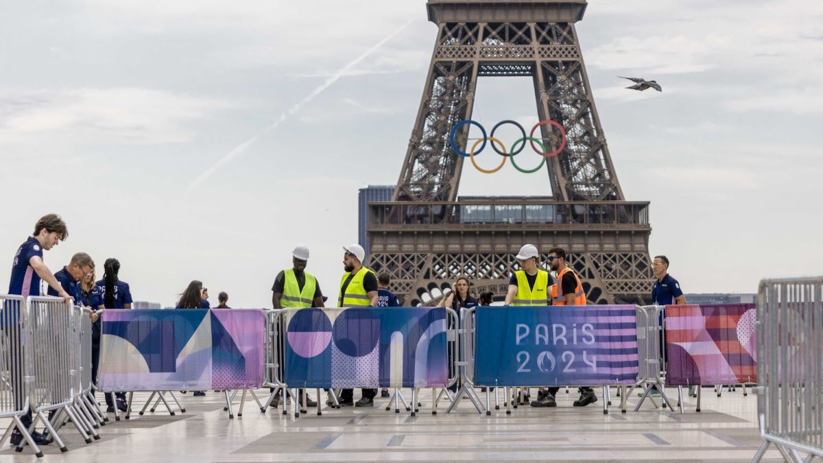 Церемонія відкриття ОІ-2024 на межі зриву Церемонія відкриття ОІ-2024 на межі зриву