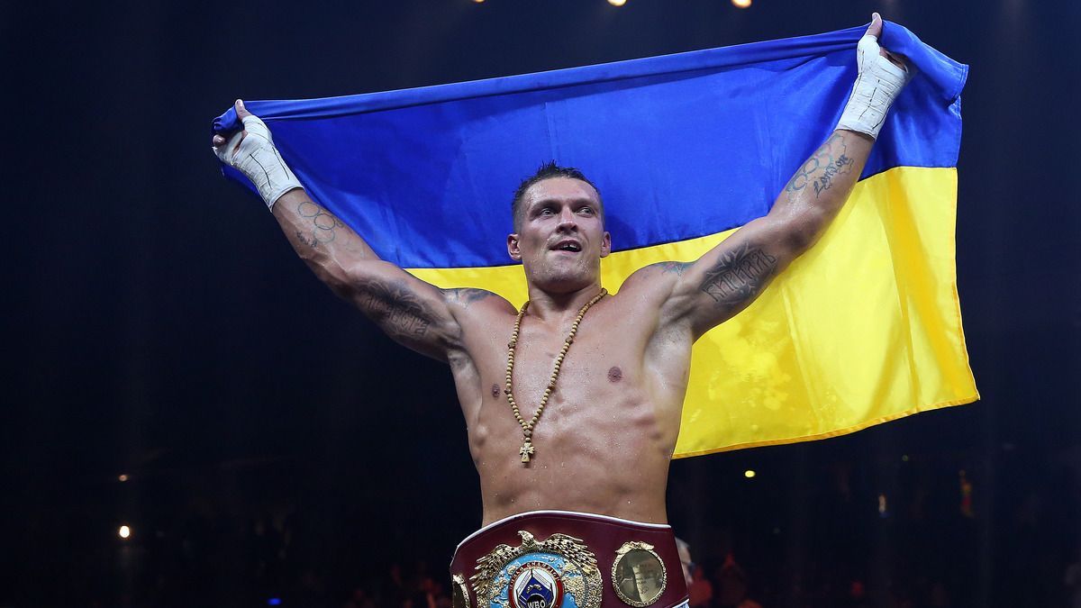 Александра Усика могли оштрафовать за флаг Украины перед боем с Фьюри Александра Усика могли оштрафовать за флаг Украины перед боем с Фьюри