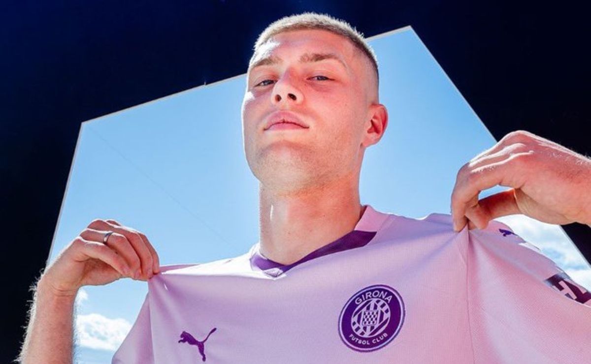 Артем Довбик - Вест Гем цікавиться трансфером українського нападника Артем Довбик - Вест Гем цікавиться трансфером українського нападника