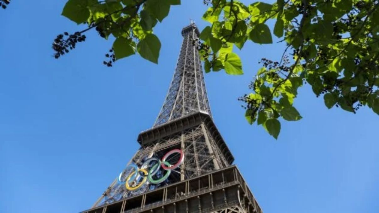 Олимпиада-2024 - акция протеста для ареста президента России Володмира Путина Олимпиада-2024 - акция протеста для ареста президента России Володмира Путина